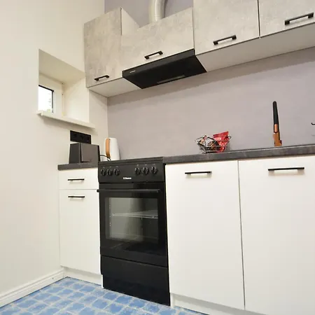 Lovely&cozy In Centre Of Apartment