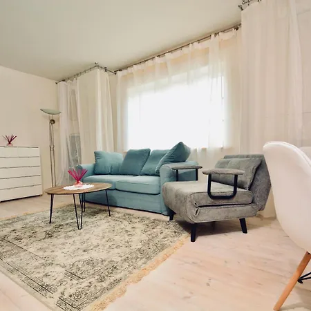 Lovely&cozy In Centre Of *